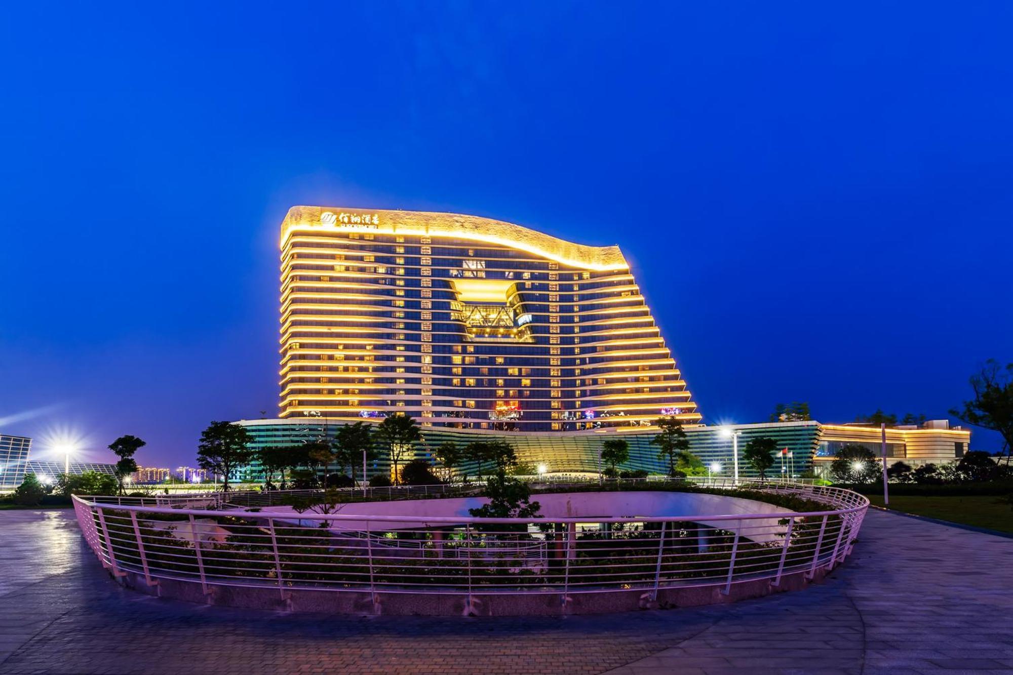 Fliport Wutong Hotel-Free Welcome Fruit & Near Exhibition Center Сямынь Экстерьер фото